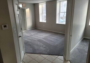 907 Spruce St in Dubuque, IA - Building Photo