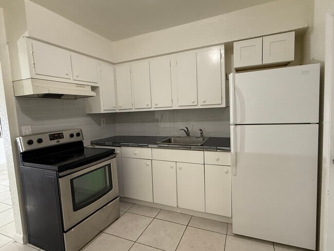 2513 McKinley St, Unit 2513 McKinley St in Hollywood, FL - Building Photo - Building Photo