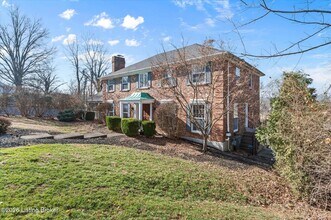7008 Foxcroft Pl in Prospect, KY - Foto de edificio - Building Photo