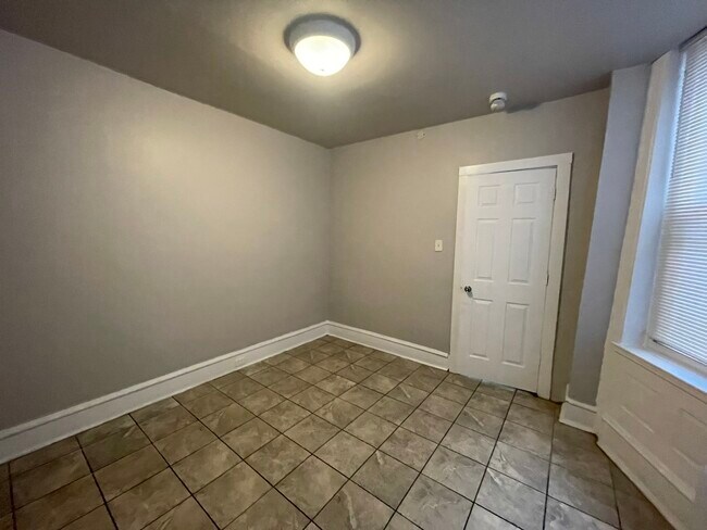1234 W Allegheny Ave in Philadelphia, PA - Building Photo - Building Photo