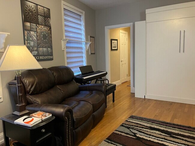 64 Queensberry St in Boston, MA - Building Photo - Building Photo