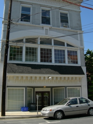 310 W Potomac St in Brunswick, MD - Building Photo