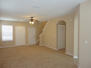 18110 Birdwater Dr in Tampa, FL - Building Photo - Building Photo