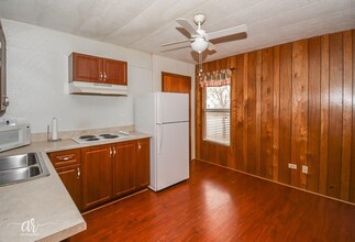 302 Western Hills Dr, Unit 302 Western Hills in Abilene, TX - Building Photo - Building Photo