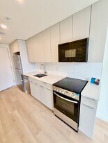 141 NE 2nd St, Unit 900 in Miami, FL - Building Photo