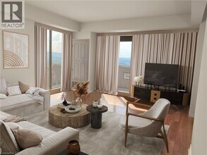 67 Caroline St S in Hamilton, ON - Building Photo - Building Photo