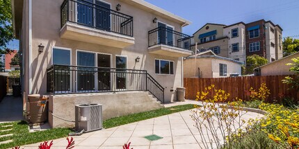 4604 La Mirada Ave in Los Angeles, CA - Building Photo - Building Photo