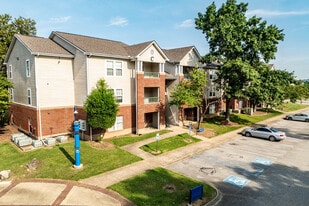 Ford Residential Complex in Nashville, TN - Building Photo