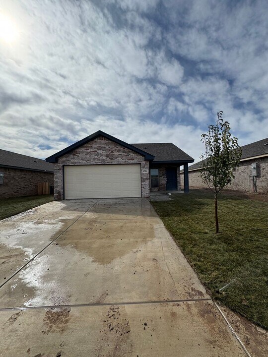 6704 Pepperdine Dr in Amarillo, TX - Building Photo
