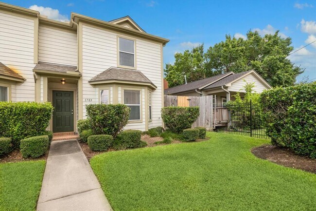 property at 1703 Redwing Pines Dr