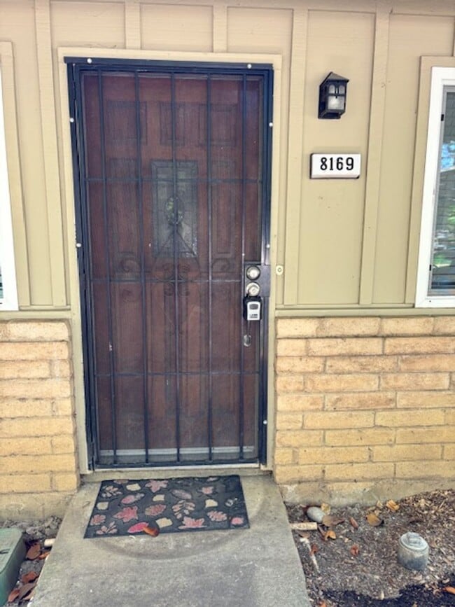 8169 Arroyo Dr in Pleasanton, CA - Building Photo - Building Photo