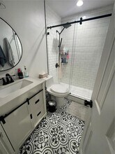 5962 W 18th Ave in Hialeah, FL - Building Photo - Building Photo