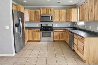 3995 Highland Dr in Tahlequah, OK - Foto de edificio - Building Photo