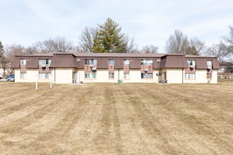 100 S 8th St in Carlisle, IA - Building Photo - Building Photo