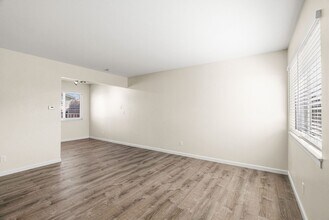 907 35th Ave in Santa Cruz, CA - Building Photo - Building Photo