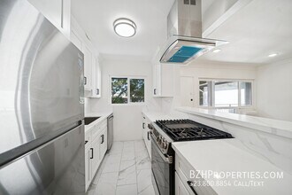 1206 Hayworth Ave in West Hollywood, CA - Building Photo - Building Photo