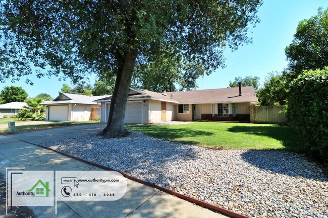 1857 Sutterwood Dr in Redding, CA - Building Photo - Building Photo