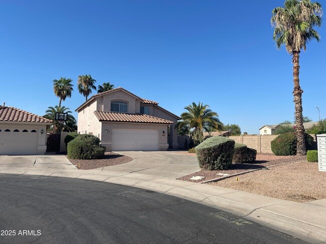 property at 1381 W Pelican Ct