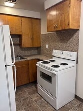 086-Friendship Court Apartments in Salem, OR - Building Photo - Interior Photo