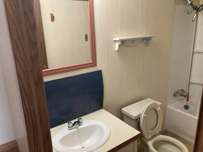 2800 Kynesville Rd in Cottondale, FL - Building Photo - Building Photo