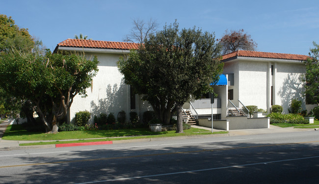 1025 Del Mar Blvd in Pasadena, CA - Building Photo - Building Photo