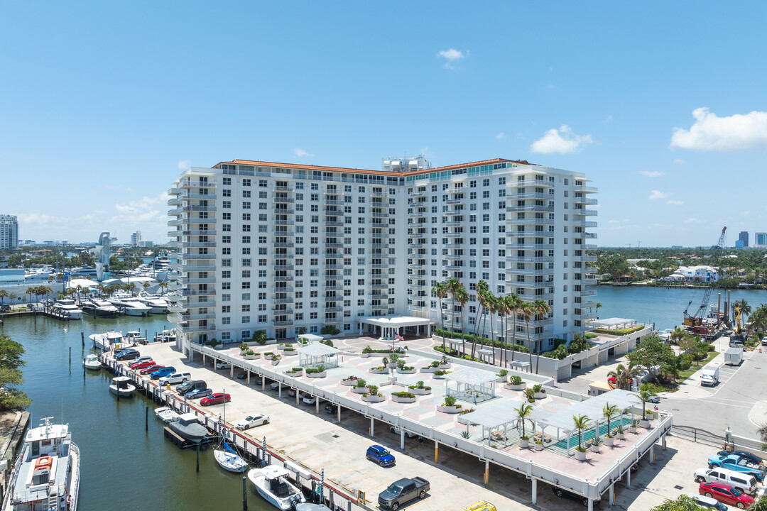 The Venetian Condominiums in Fort Lauderdale, FL - Building Photo