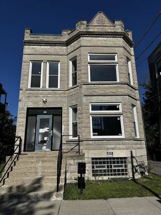 1329 S Christiana Ave in Chicago, IL - Building Photo