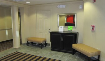 Furnished Studio - Fremont