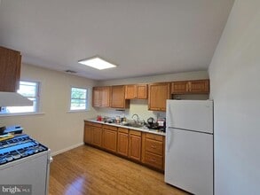 130 S Broadway in Pitman, NJ - Building Photo - Building Photo