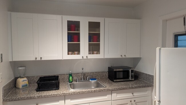 20400 NW 7th Ave, Unit Cozy 1-bedroom Miami in Miami, FL - Foto de edificio - Building Photo