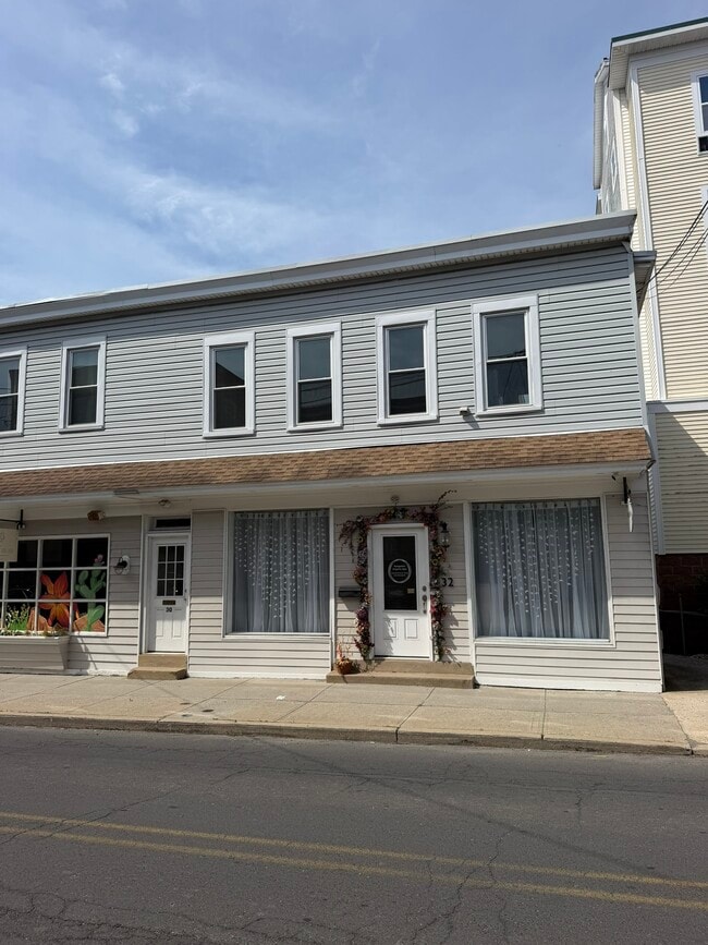 30 N Main St, Unit 1 Bedroom, Unit 1 Bedroom