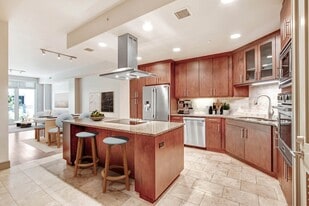 Wilshire Victoria Westwood Apartments in Los Angeles, CA - Building Photo