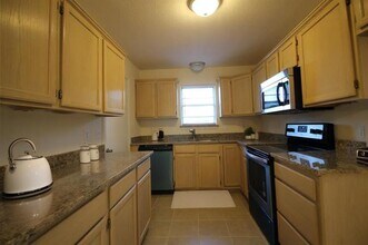 3504 Bahamas Dr in Mesquite, TX - Foto de edificio - Building Photo