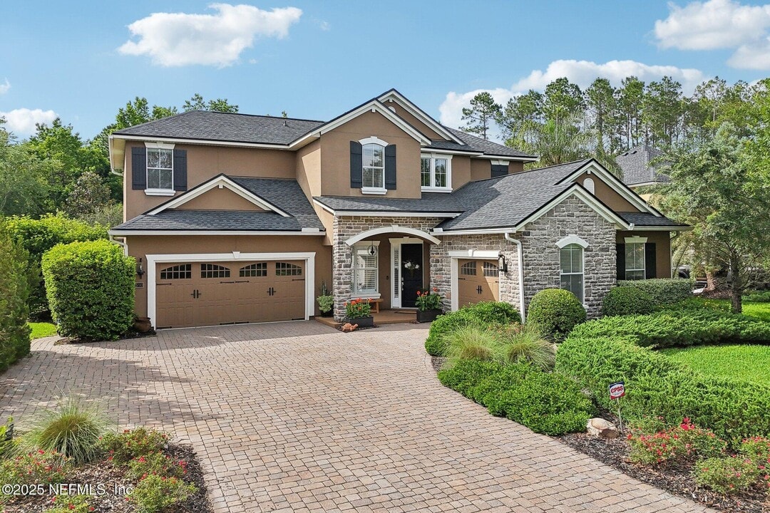 1350 Fryston St in Jacksonville, FL - Building Photo