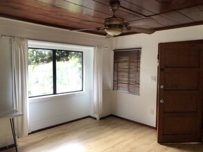 1933 Pinehurst Rd, Unit Single in Los Angeles, CA - Building Photo - Building Photo