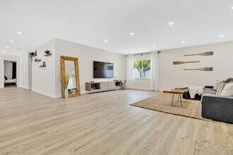 2620 Adams St in Hollywood, FL - Building Photo - Building Photo