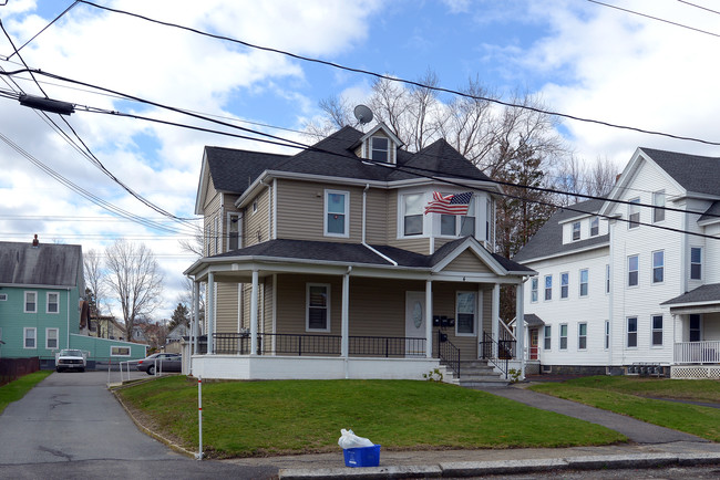 4 Webster St in Taunton, MA - Building Photo - Building Photo