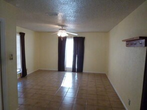 5006 Sara Dr in Austin, TX - Building Photo - Building Photo