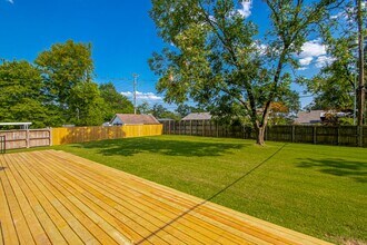 524 W B Ave in North Little Rock, AR - Building Photo - Building Photo