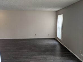 San Pedro Village in Albuquerque, NM - Building Photo - Building Photo