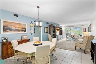2804 Victoria Way in Coconut Creek, FL - Building Photo - Building Photo