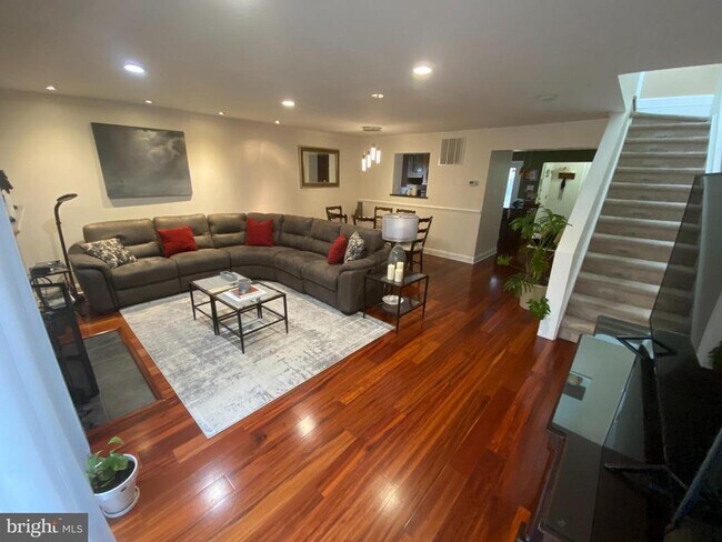 2104 Seneca Run in Ambler, PA - Building Photo - Building Photo