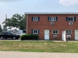 835 High St in Chambersburg, PA - Building Photo