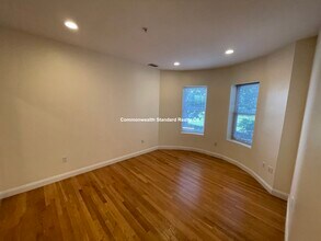 1801 Beacon St, Unit 6 in Brookline, MA - Building Photo - Building Photo