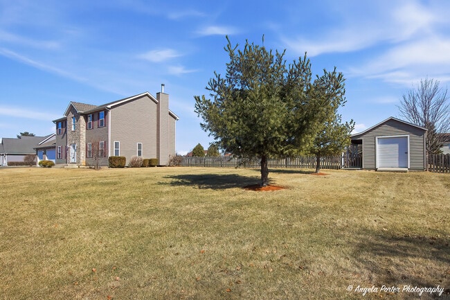 9312 Nicholas Ln in Spring Grove, IL - Building Photo - Building Photo