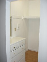 1725 N Edgemont St in Los Angeles, CA - Building Photo - Building Photo