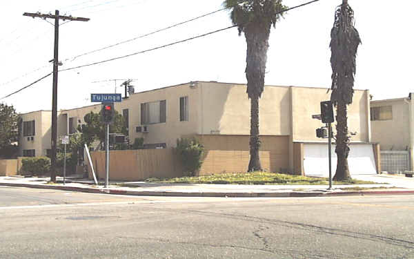 7358 Tujunga Ave in North Hollywood, CA - Building Photo - Building Photo