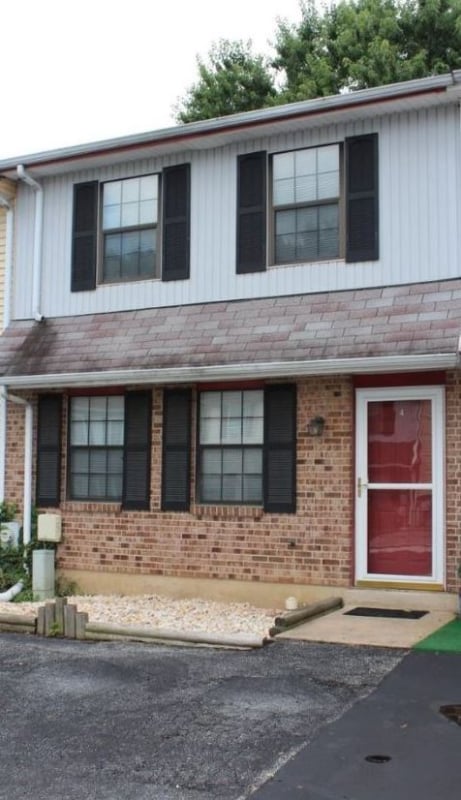property at 4 Bavarian Ln