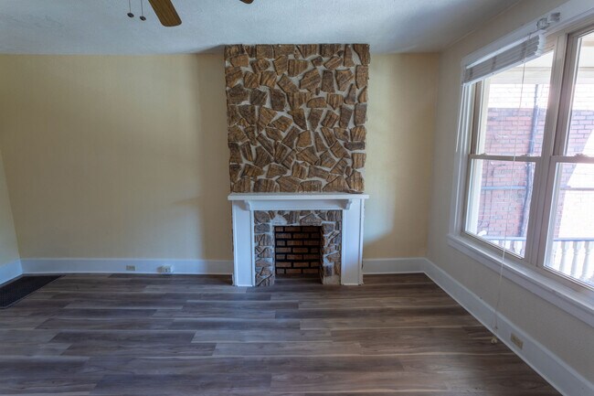 2302 Murray Ave in Pittsburgh, PA - Building Photo - Building Photo