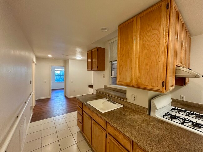 1334 Broadway in San Francisco, CA - Building Photo - Building Photo